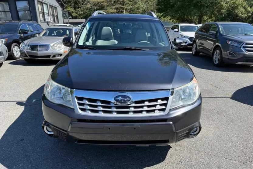 2012 Subaru Forester 2.5X Touring photo 1