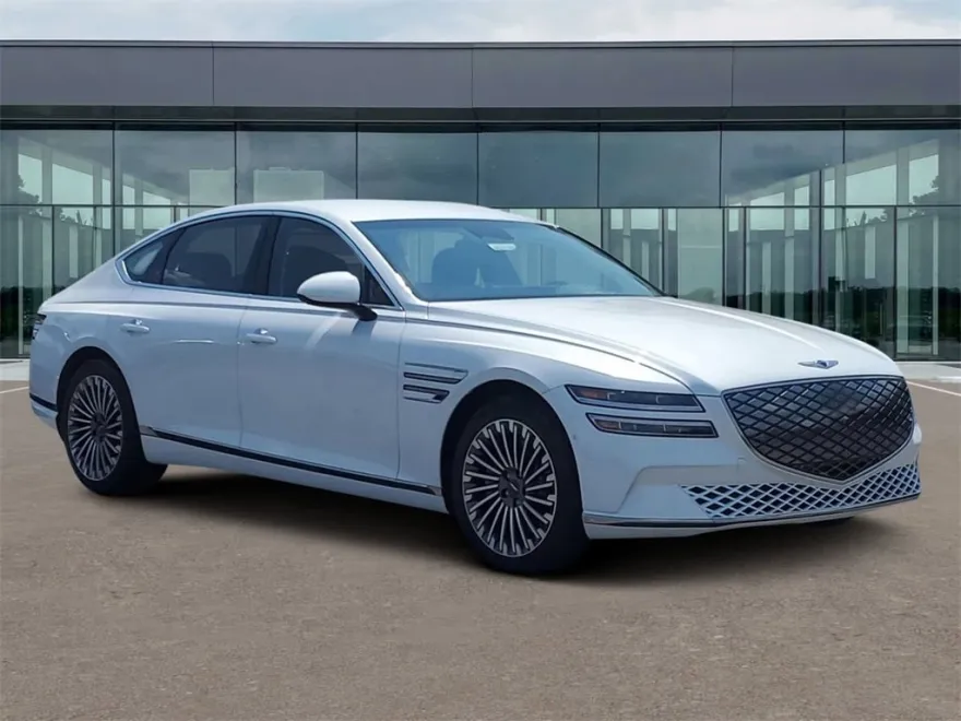 2023 Genesis Electrified G80 photo 1