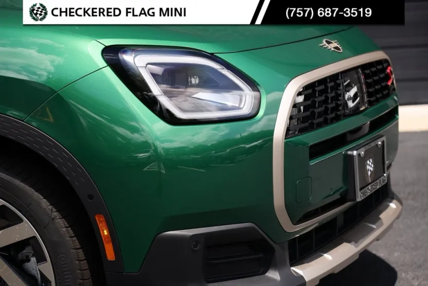 2025 Mini Cooper S ALL4 photo 1