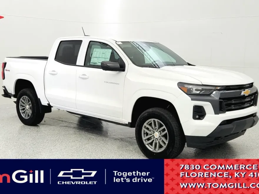 2026 Chevrolet Colorado LT photo 1