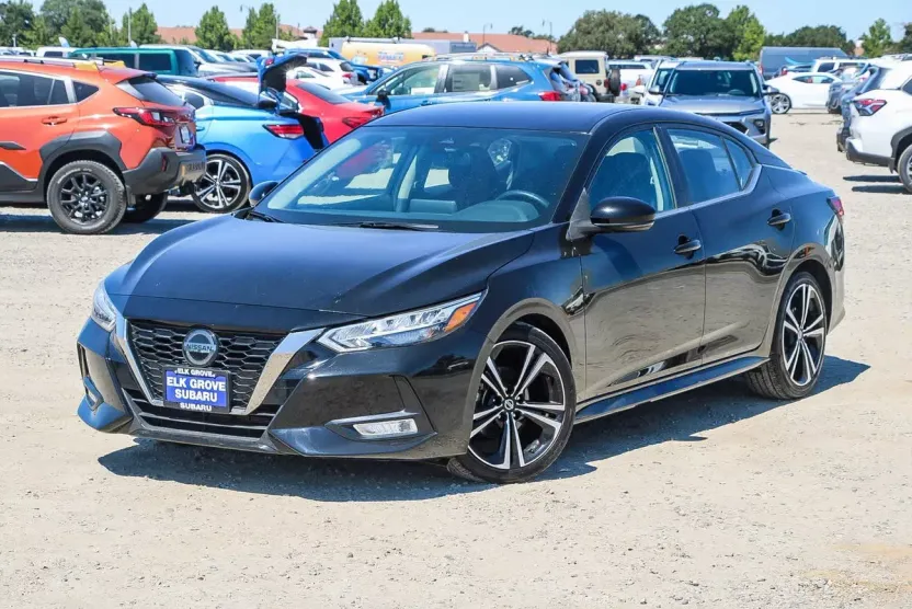 2021 Nissan Sentra SR photo 1