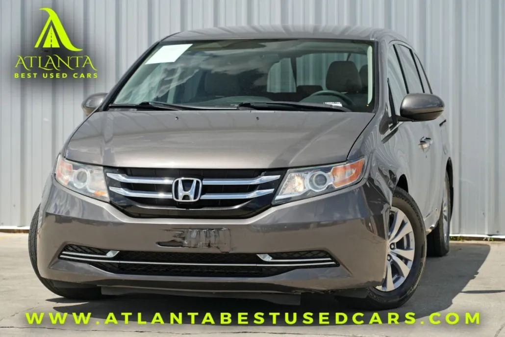 2016 Honda Odyssey SE photo 1