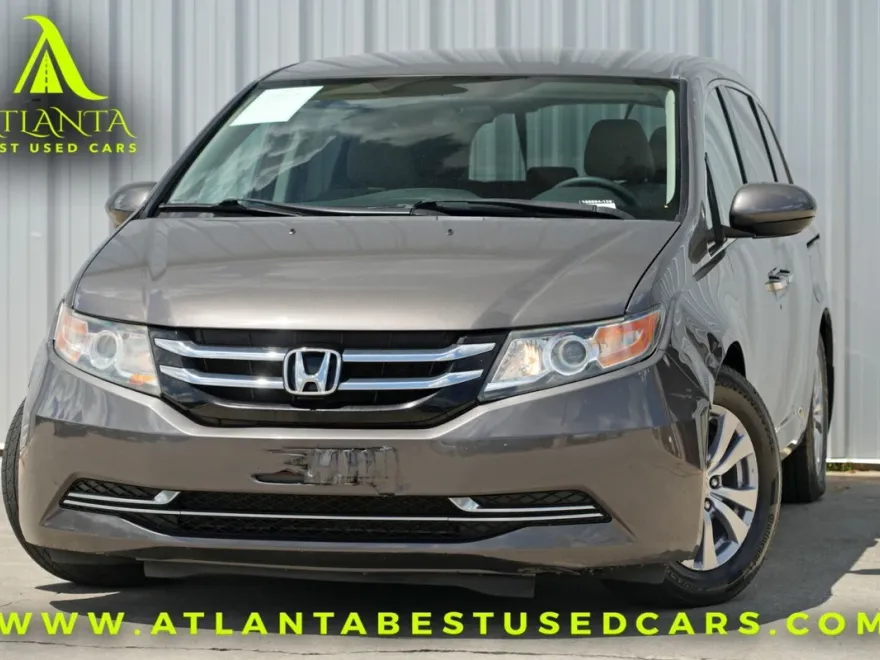 2016 Honda Odyssey SE photo 1