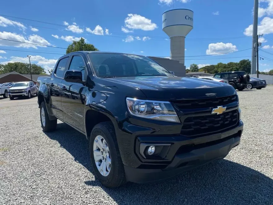 2022 Chevrolet Colorado LT photo 1