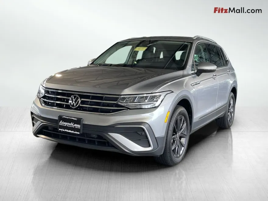2024 Volkswagen Tiguan SE Wolfsburg Edition photo 1