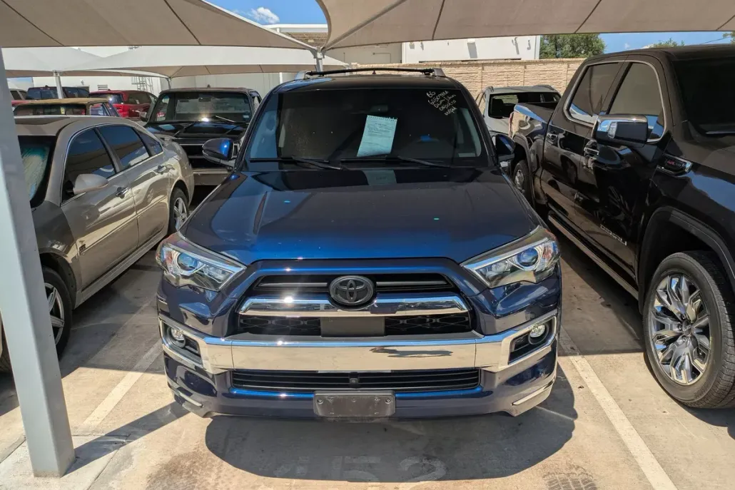 2023 Toyota 4Runner Limited photo 1