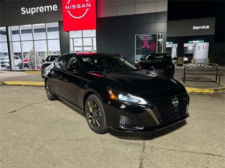 2025 Nissan Altima 2.5 SR photo 1