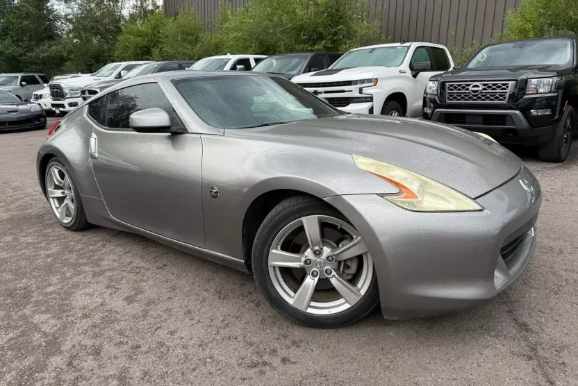 2009 Nissan 370Z Touring photo 1