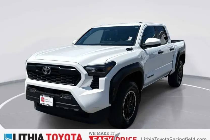2024 Toyota Tacoma TRD photo 1