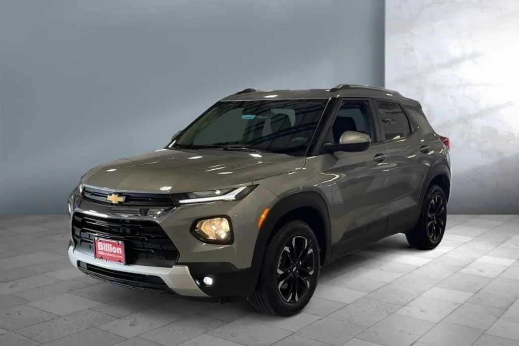 2023 Chevrolet Trailblazer LT photo 1