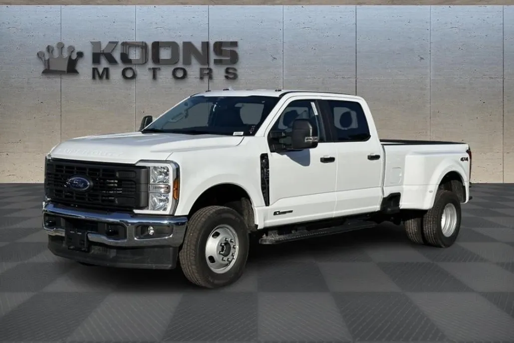 2025 Ford F-350 photo 1
