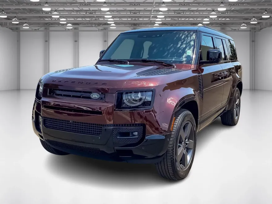 2024 Land Rover Defender 130 X-Dynamic SE photo 1