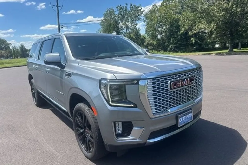 2024 Gmc Yukon XL Denali photo 1