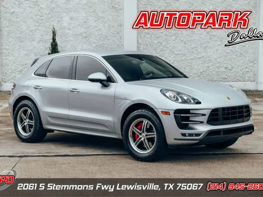 2015 Porsche Macan Turbo photo 1