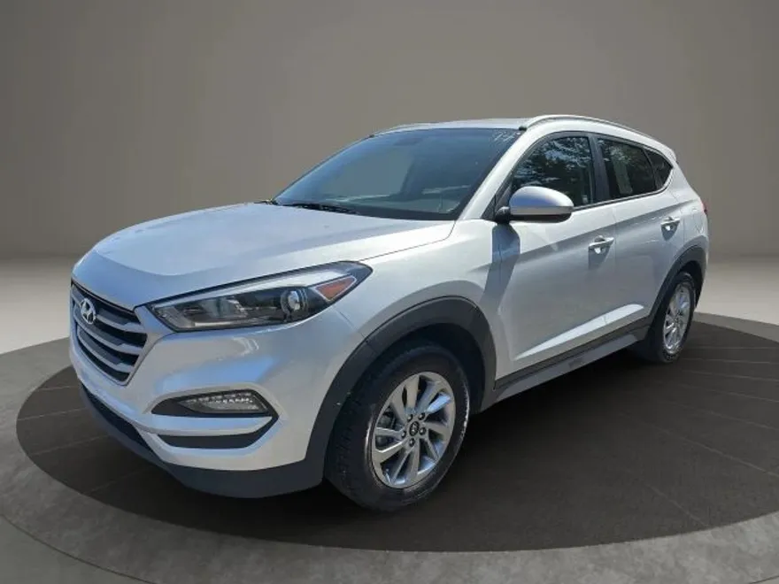 2018 Hyundai Tucson SEL Sport photo 1