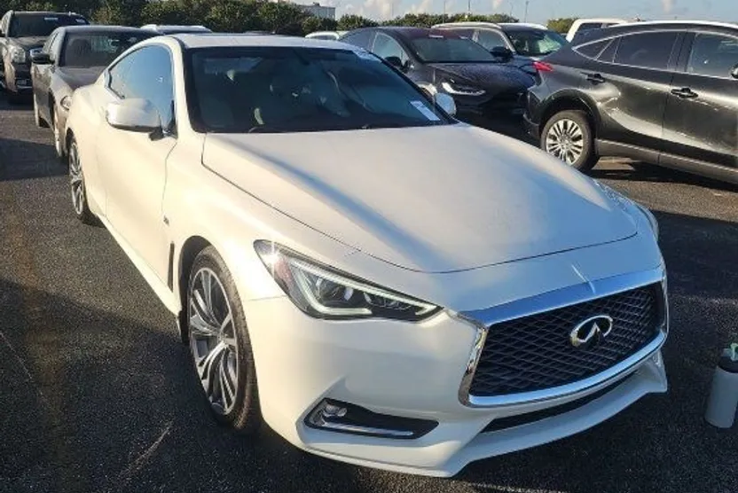 2018 Infiniti Q60 3.0t Luxe photo 1