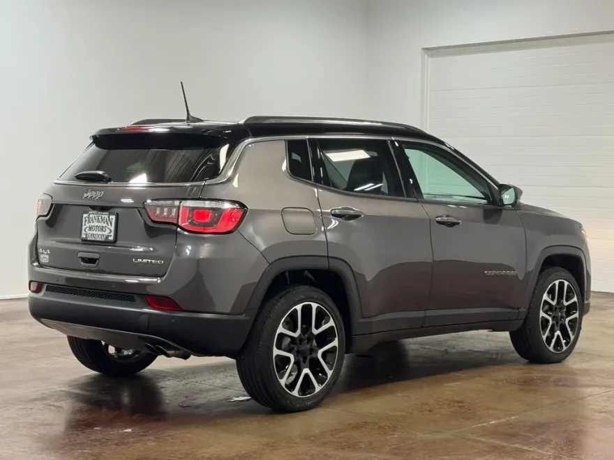 2019 Jeep Compass Limited photo 1