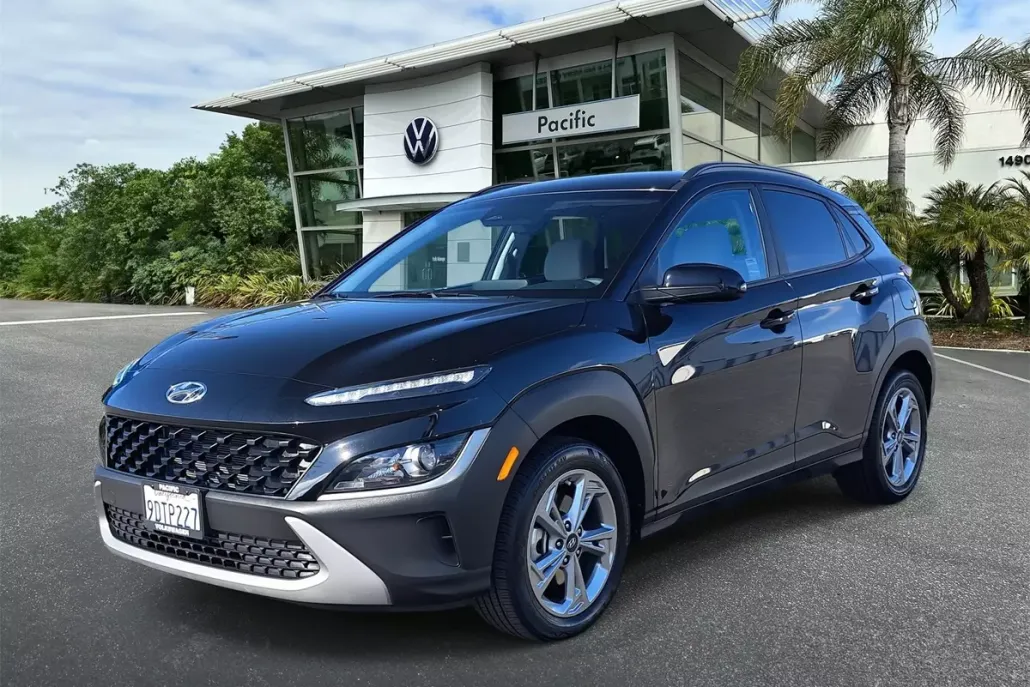 2023 Hyundai Kona SEL photo 1