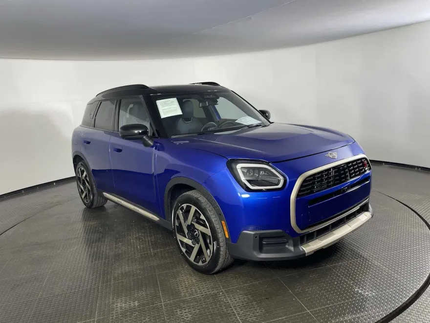2025 Mini Cooper S ALL4 photo 1