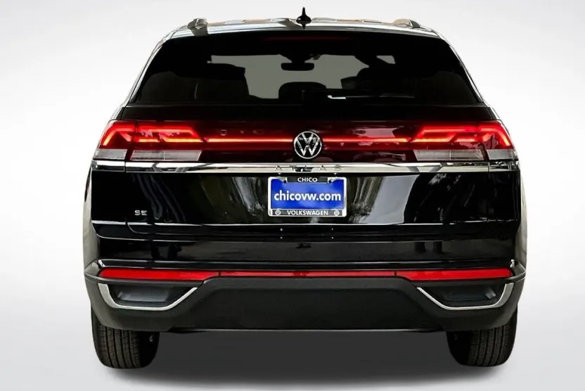 2026 Volkswagen Atlas Cross Sport SE photo 1