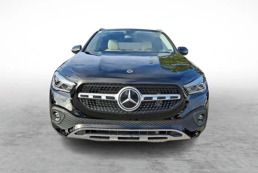 2023 Mercedes Benz GLA 250 4MATIC photo 1