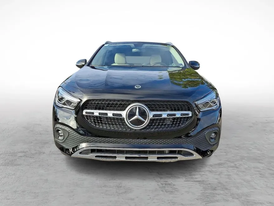 2023 Mercedes Benz GLA 250 4MATIC photo 1
