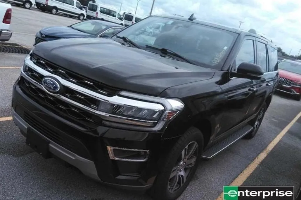 2023 Ford Expedition Limited photo 1