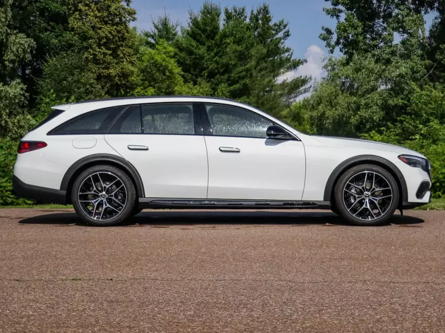2025 Mercedes Benz E 450 4MATIC All-Terrain Wagon photo 1