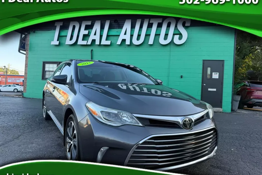2017 Toyota Avalon XLE photo 1