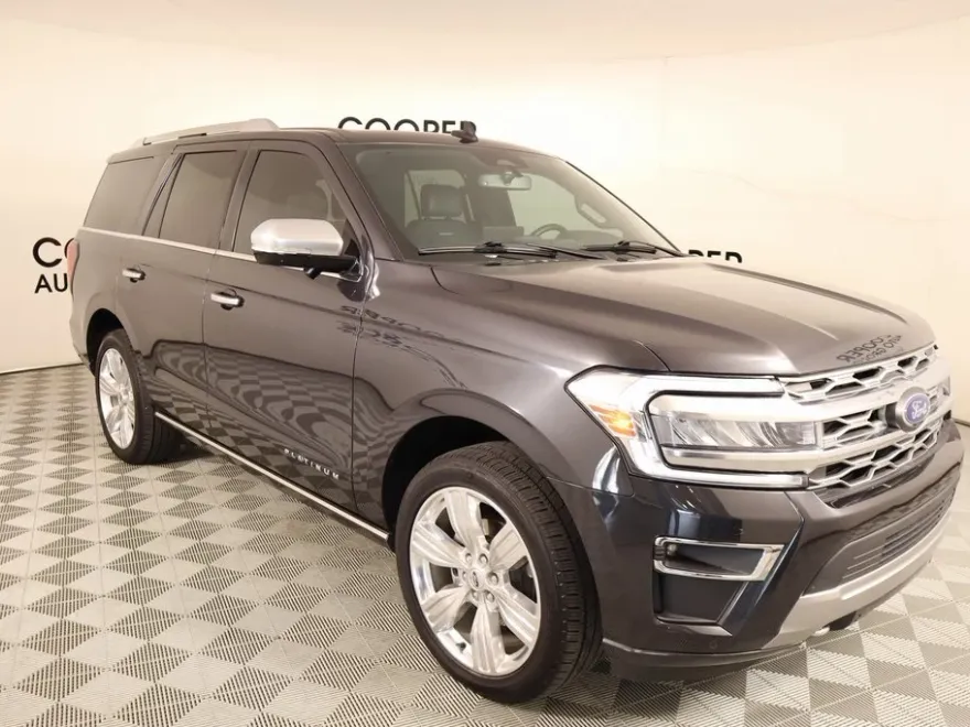 2023 Ford Expedition Platinum photo 1