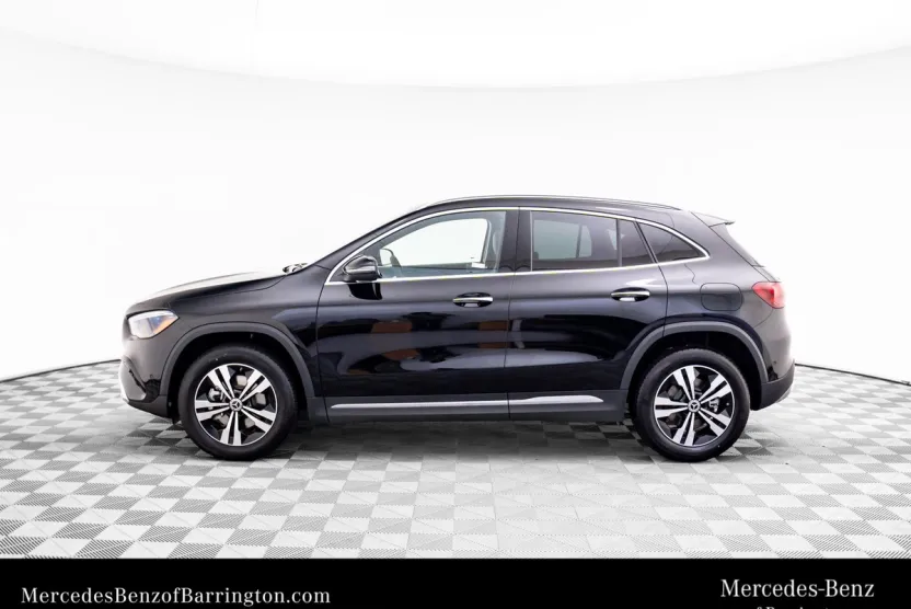 2026 Mercedes Benz GLA 250 4MATIC photo 1