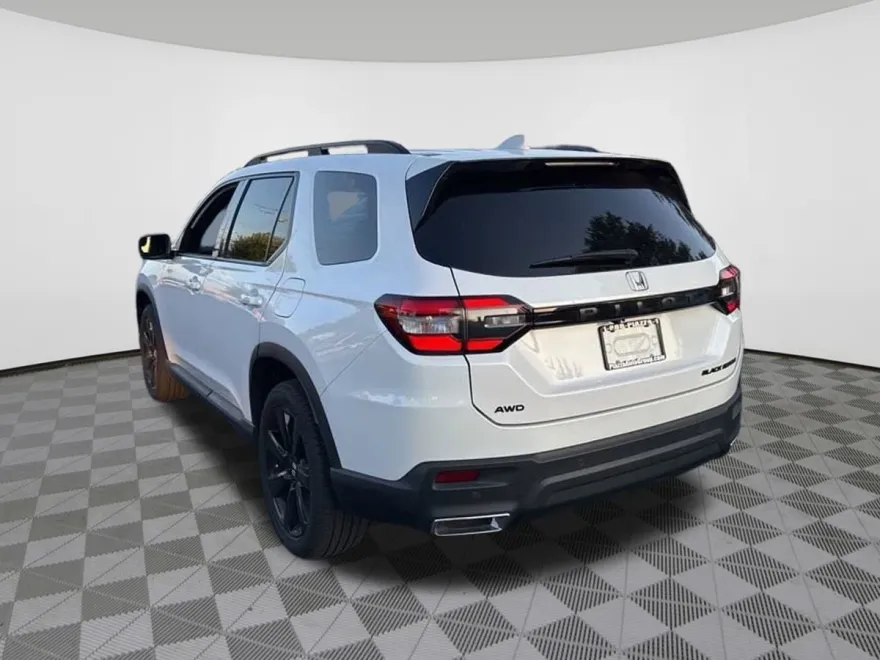 2025 Honda Pilot Black Edition photo 1
