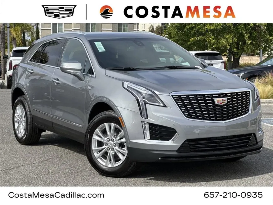 2025 Cadillac XT5 Luxury photo 1