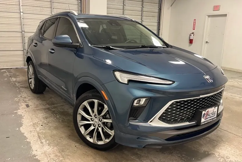2024 Buick Encore GX Avenir photo 1