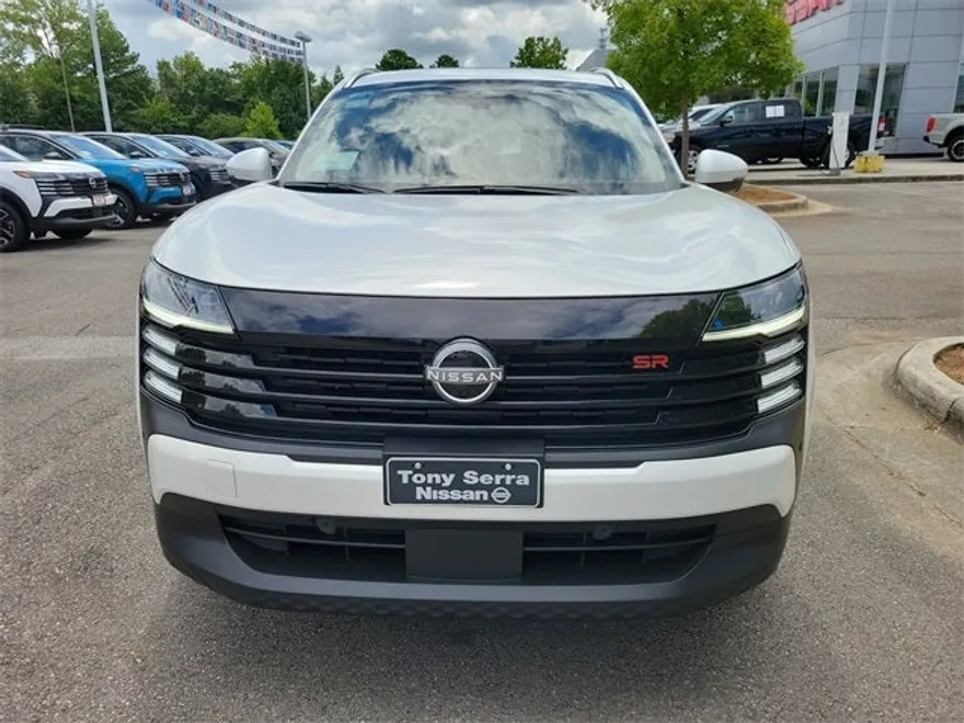 2025 Nissan Kicks SR photo 1