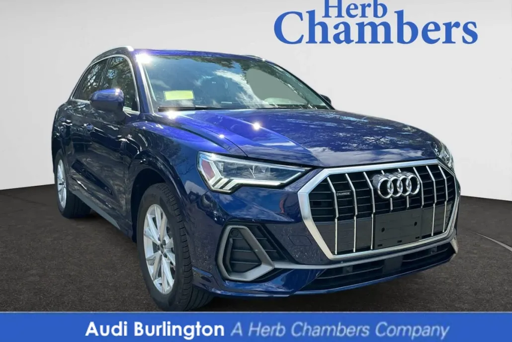 2025 Audi Q3 S line Premium photo 1