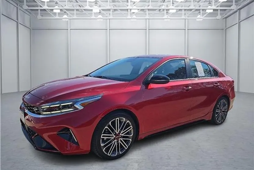 2023 Kia Forte GT photo 1