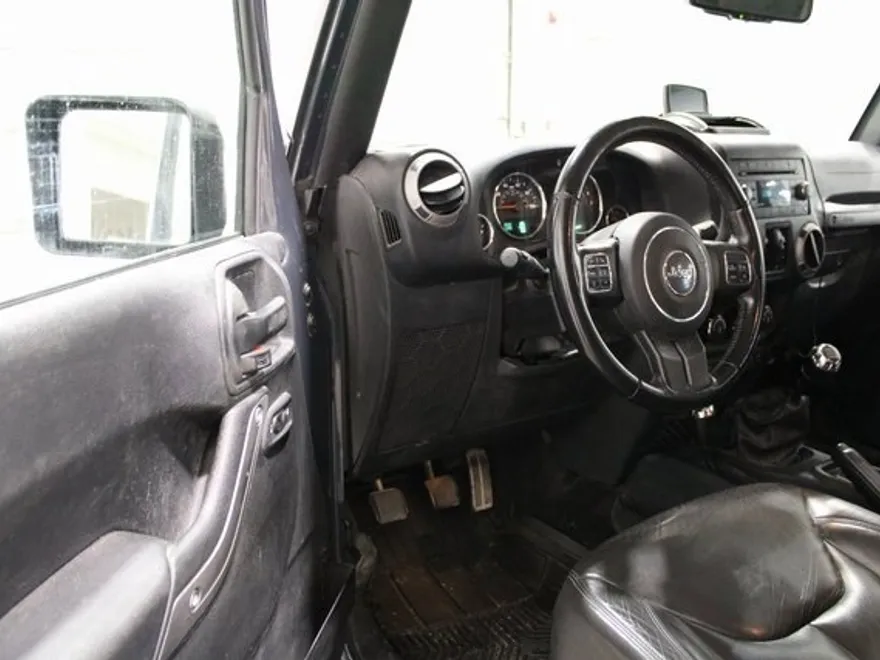 2017 Jeep Wrangler Unlimited Sport photo 1