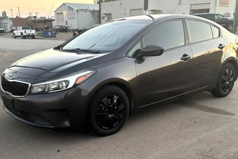 2018 Kia Forte LX Base photo 1