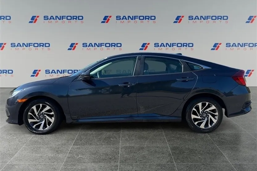 2018 Honda Civic EX photo 1
