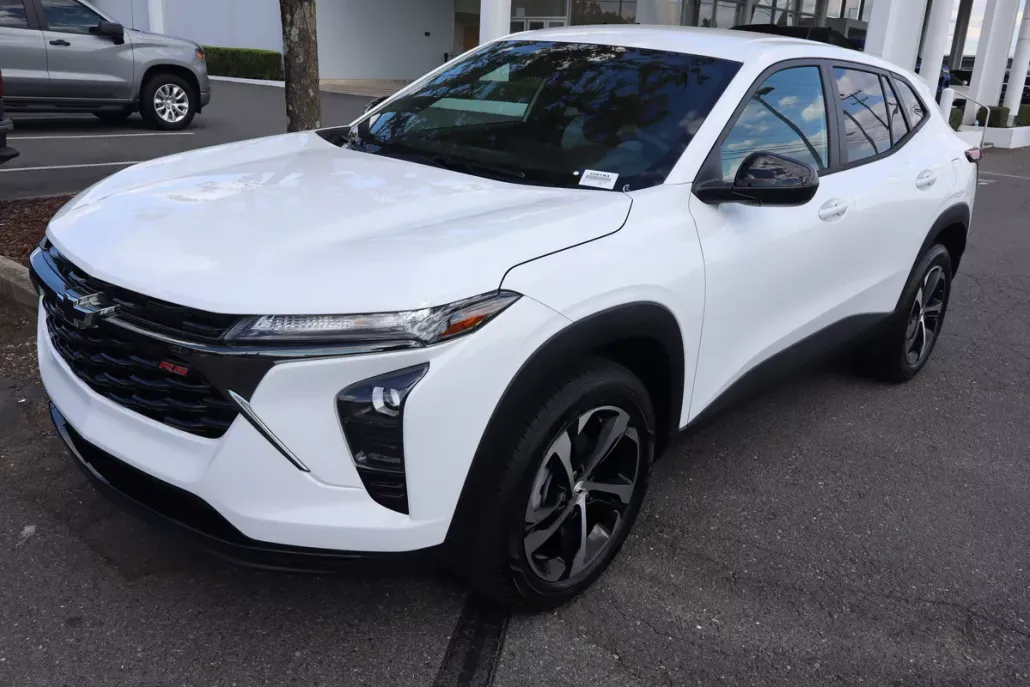 2025 Chevrolet Trax photo 1