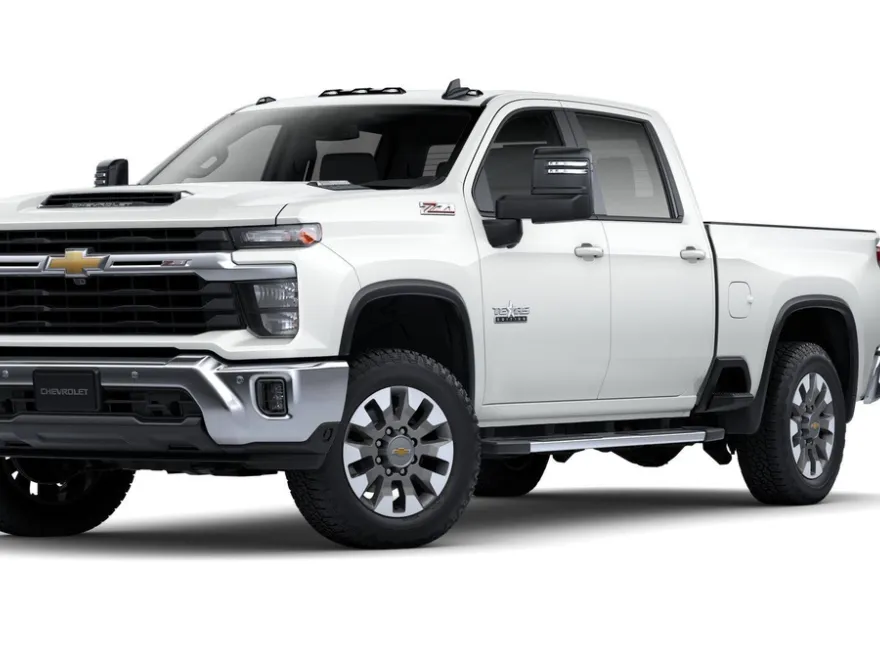 2025 Chevrolet Silverado LT photo 1