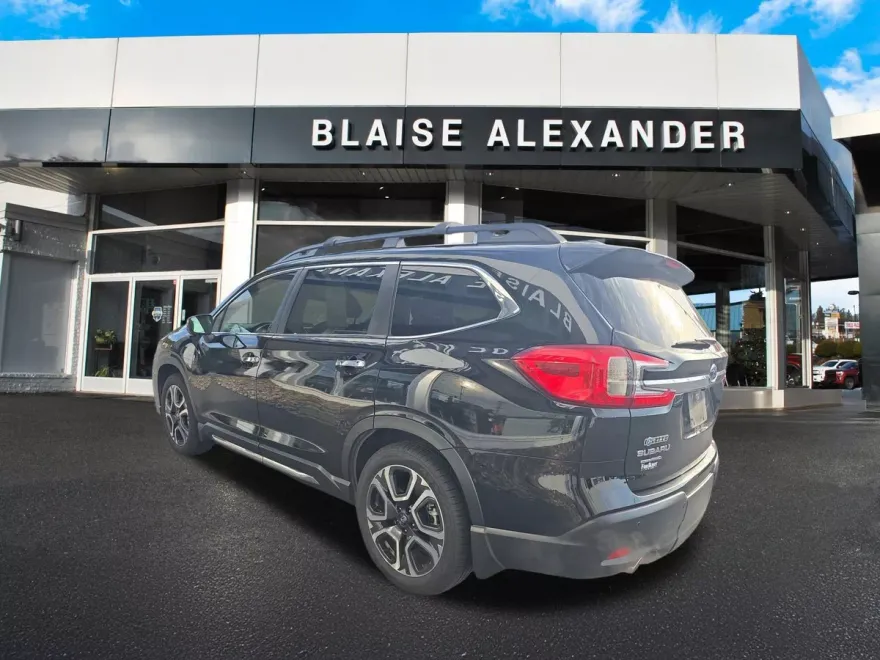 2023 Subaru Ascent Touring photo 1