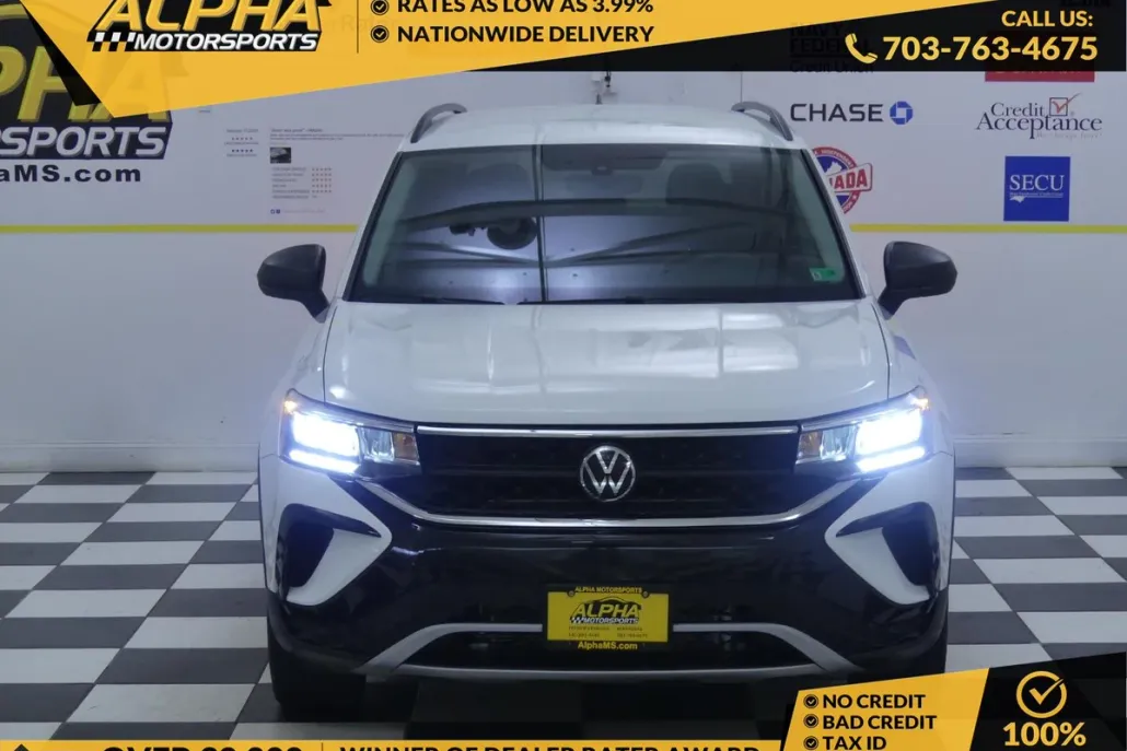 2023 Volkswagen Taos S photo 1