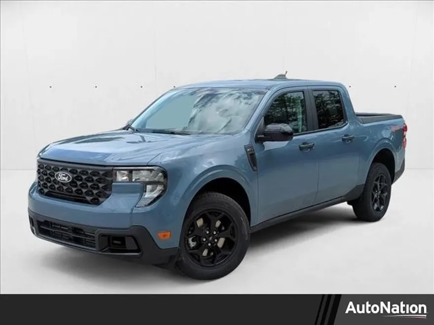 2025 Ford Maverick XLT photo 1