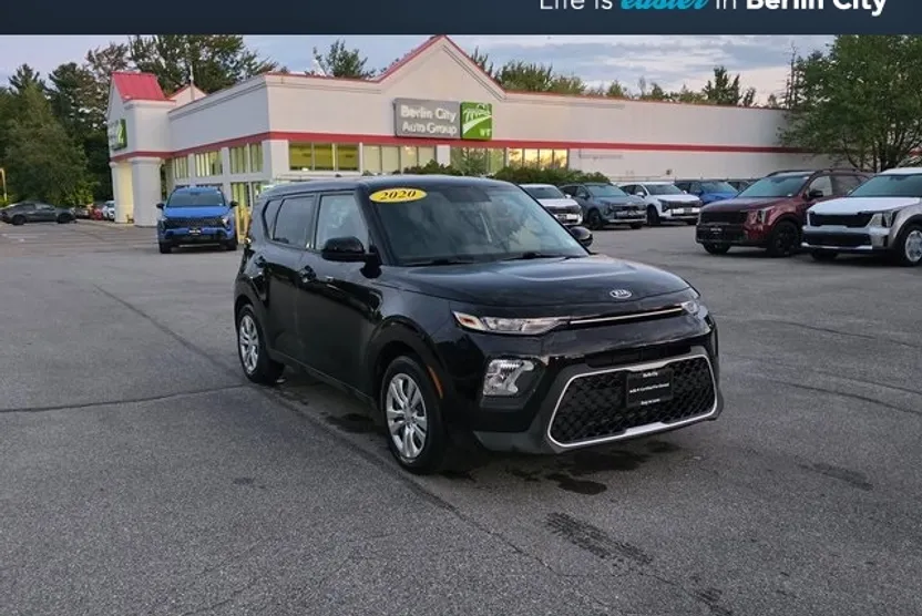 2020 Kia Soul LX photo 1