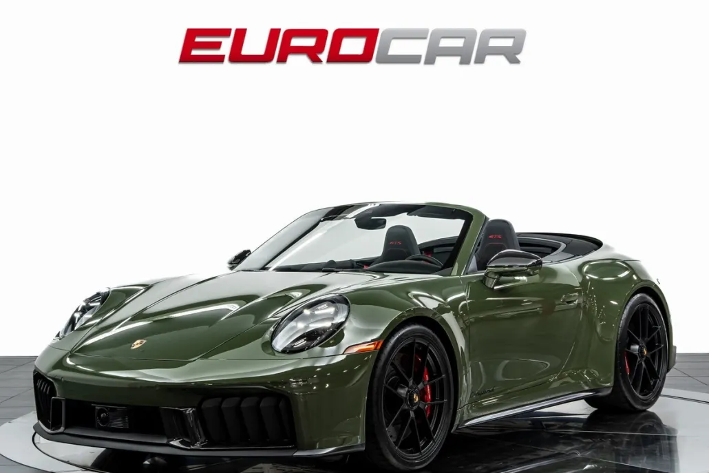 2025 Porsche 911 4 GTS photo 1