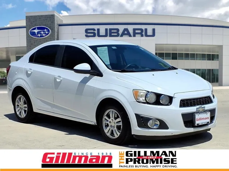 2013 Chevrolet Sonic LT photo 1