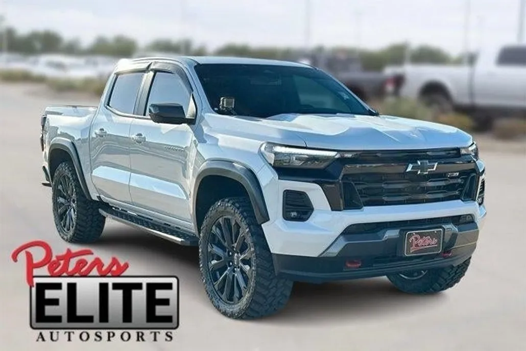 2025 Chevrolet Colorado Z71 photo 1