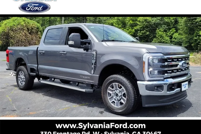 2025 Ford F-250 Lariat photo 1